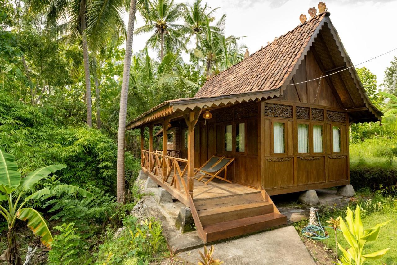 Tanah Damai Hotel Sakti Bagian luar foto